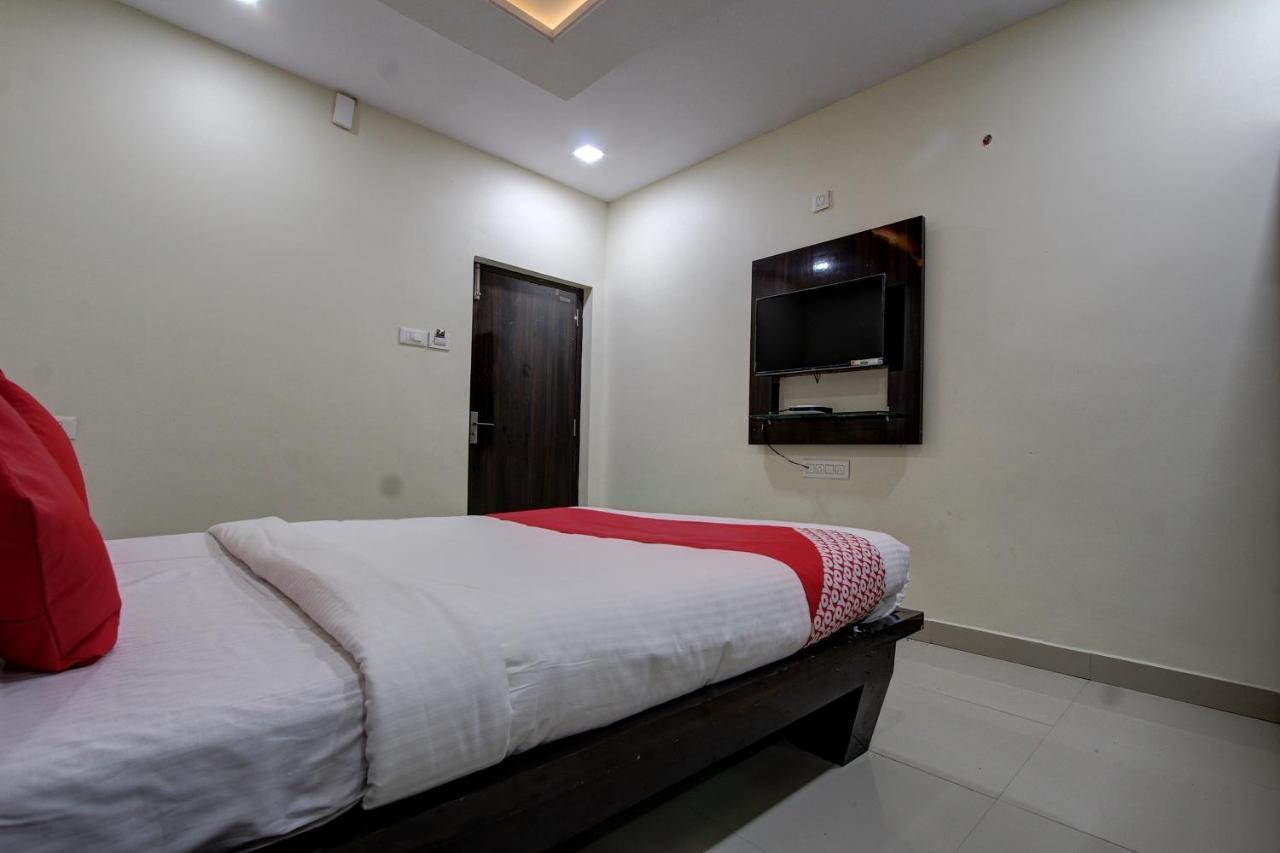Collection O 38566 Mk Hotel And Lodge Gulbarga Dış mekan fotoğraf