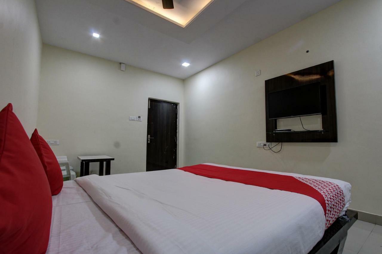 Collection O 38566 Mk Hotel And Lodge Gulbarga Dış mekan fotoğraf